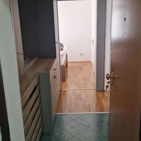 7 Brothers Apartment